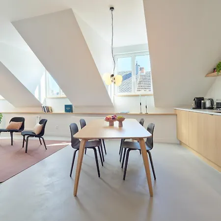 Style Pur - Designer-wohnung In Top-lage! - Bis Zu 3 Personen - - Zetrum Apartment